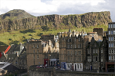 View of Old Edinburgh and the mountains behind, Edinburgh, Scotland, United Kingdom, Europe