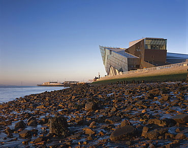 The Deep, visitor attraction and study centre for marine life, architects Terry Farrell and Partners, River Humber, Hull, Yorkshire, England, United Kingdom, Europe