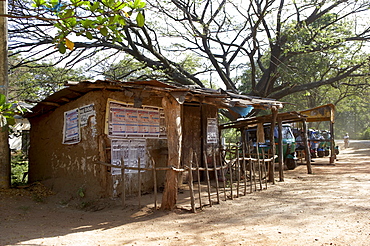 Adobe hut, Sri Lanka, Asia