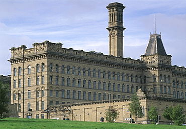 Manningham Mills (Lister's Mill), disused textile mill prior to redevelopment, Bradford, Yorkshire, England, United Kingdom, Europe