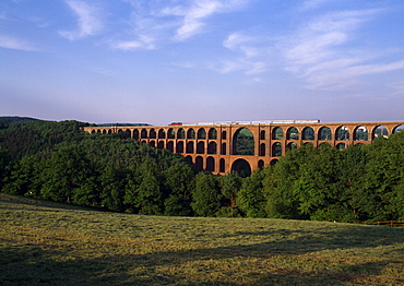 Goeltzschtal Bridge, the biggest brick bridge in the world, Mylau, Vogtland, Saxony, Germany, Europe