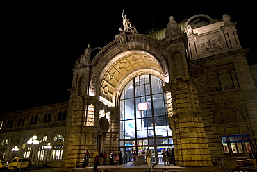 Main train station, Nuremberg, Bavaria, Germany, Europe