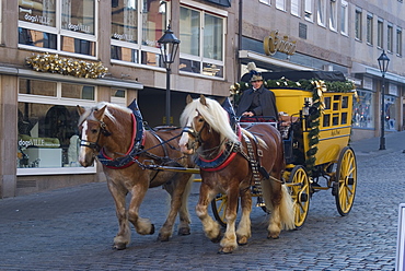 Royal Post carriage, Christkindelsmarkt (Christ child's market) (Christmas Market), Nuremberg, Bavaria, Germany, Europe