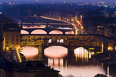 Ponte Vecchio and River Arno, Florence, Tuscany, Italy, Europe
