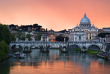 Ponte Sant'Angelo and St. Peter's Basilica at sunset, Vatican City, Rome, Lazio, Italy, Europe