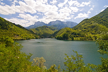 Alpine lake along the road between Sarajevo and Mostar, Bosnia-Herzegovina, Europe