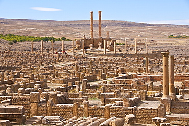 The Roman ruins, Timgad, UNESCO World Heritage Site, Algeria, North Africa, Africa