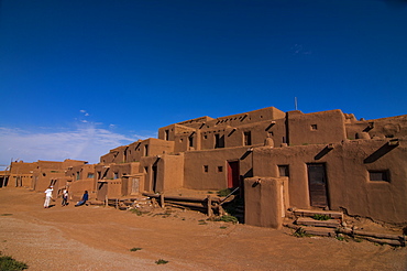 The old Indian pueblo, Martinez Hacienda, made of adobe, Taos, New Mexico, United States of America, North America