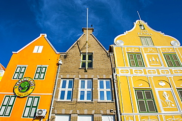 The colourful Dutch houses at the Sint Annabaai in Willemstad, UNESCO World Heritage Site, Curacao, ABC Islands, Netherlands Antilles, West Indies, Caribbean, Central America