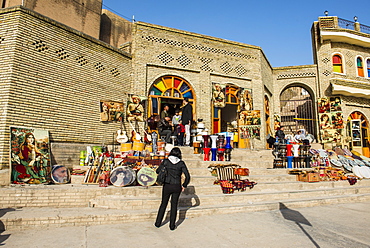 Kurdish souvenirs for sale below the citadel of Erbil (Hawler), capital of Iraq Kurdistan, Iraq, Middle East