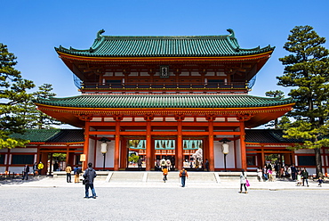 Park in the Heian Jingu shrine, Kyoto, Japan, Asia