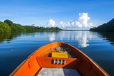 Boat cruising on a river in Pohnpei (Ponape), Federated States of Micronesia, Caroline Islands, Central Pacific, Pacific 