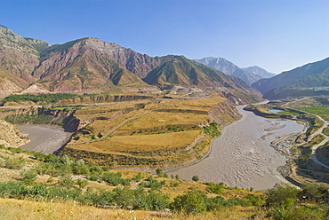 Mountainous landscape on the road between Dushanbe and the Bartang Valley, Tajikistan, Central Asia