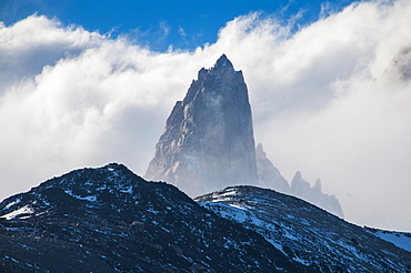 Mount Fitzroy (Cerro Fitz Roy), El Chalten, Los Glaciares National Park, UNESCO World Heritage Site, Santa Cruz Province, Patagonia, Argentina, South America 