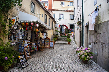 Little alley, Sintra, UNESCO World Heritage Site, Portugal, Europe