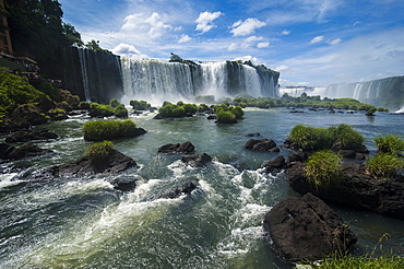 Foz de Iguazu (Iguacu Falls), the largest waterfalls in the world, Iguacu National Park, UNESCO World Heritage Site, Brazil, South America