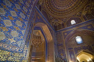 Interior of Tilla Kari Medressa at the Registan, UNESCO World Heritage Site, Samarkand, Uzbekistan, Central Asia