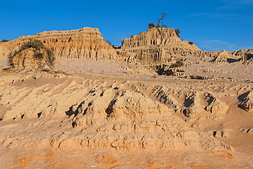 Walls of China, a series of Lunettes in the Mungo National Park, part of the Willandra Lakes Region, UNESCO World Heritage Site, Victoria, Australia, Pacific