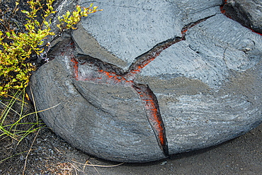 Active lava stream, Tolbachik volcano, Kamchatka, Russia, Eurasia 