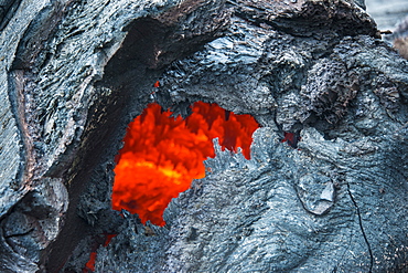 Active lava stream, Tolbachik volcano, Kamchatka, Russia, Eurasia 