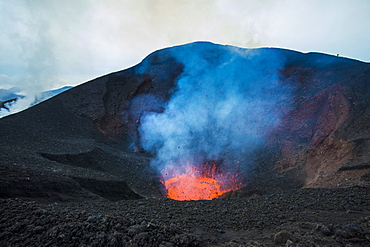 Active lava eruption on the Tolbachik volcano, Kamchatka, Russia, Eurasia 