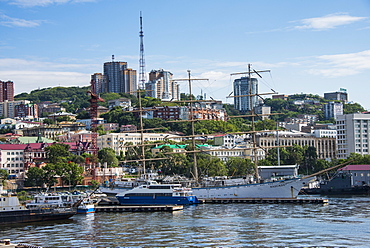 View over the harbour of Vladivostok, Russia, Eurasia 