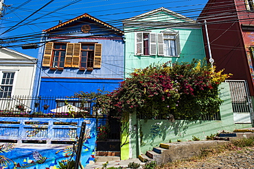 Colourful old houses in the Historic Quarter, UNESCO World Heritage Site, Valparaiso, Chile, South America 