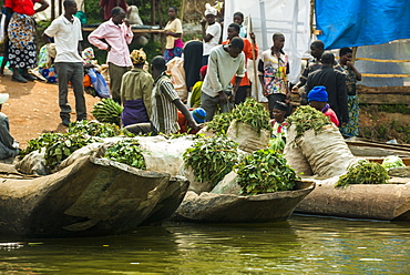 Morning market on Lake Bunyonyi, Uganda, East Africa, Africa