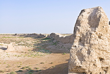 The city walls of the ancient city, Merv, UNESCO World Heritage Site, Turkmenistan, Central Asia, Asia