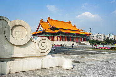 National concert hall on the grounds of the Chiang Kai-Shek memorial hall, Taipeh, Taiwan, Asia