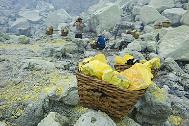 Basket of sulphur blocks, Ijen Volcano, Java, Indonesia, Southeast Asia, Asia