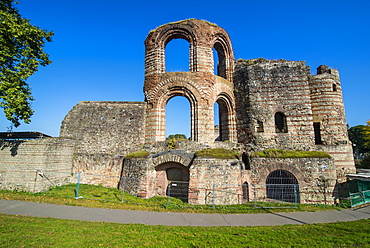 Roman Imperial bath ruins in Trier, UNESCO World Heritage Site, Trier, Moselle Valley, Rhineland-Palatinate, Germany, Europe