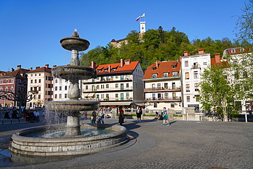 Fountain in New Square, Vodnjak na Novem trgu, Ljubljana, Slovenia, Europe