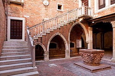 Ca' d'Oro (House of Gold) (Palazzo Santa Sofia), Venice, UNESCO World Heritage Site, Veneto, Italy, Europe