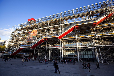 Pompidou Centre designed by Renzo Piano and Richard Rogers, housing the National Museum for Modern Art, Paris, France, Europe