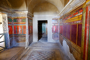 Roman frescoes at Villa of the Mysteries, Pompeii, UNESCO World Heritage Site, the ancient Roman town near Naples, Campania, Italy, Europe