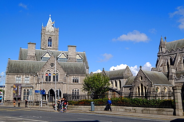 Christ Church Cathedral and the Synod Hall, the building that houses Dublinia, Dublin, Republic of Ireland, Europe