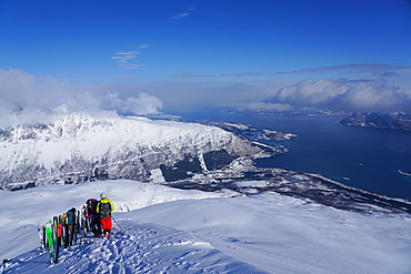 Ski touring in the Lyngen Alps, Lyngseidet, Lyngen peninsula, Troms County, Norway, Scandinavia, Europe