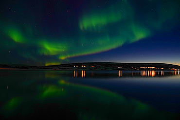 Northern lights (Aurora borealis) at Nordlenangen, Lyngen peninsula, Troms County, Norway, Scandinavia, Europe