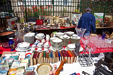 Les Puces de Saint-Ouen Flea Market, Porte de Clignancourt, Paris, France, Europe