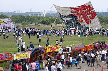 Sagami Kite Festival which boasts the largest kite in Japan at over 14  meters square and 1000 kg in weight, Sagamihara, Kanagawa, Japan, Asia