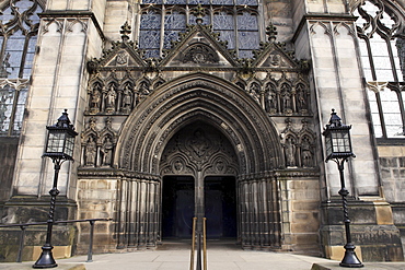 The entrance to St. Giles' Cathedral, the High Kirk of Scotland, on the Royal Mile in Edinburgh, Scotland, United Kingdom, Europe