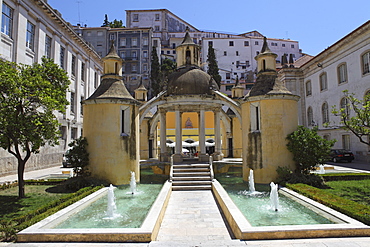 The Jardim de Manga pavilion and fountain, once part of Santa Cruz, Coimbra, Beira Litoral, Portugal, Europe