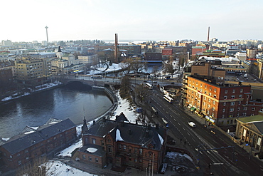 River Tammerkoski runs through the city centre, past the Finlayson Complex, central Tampere, Pirkanmaa, Finland, Scandinavia, Europe