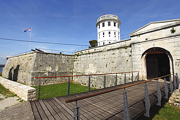 The Fortress of Pula, built 1631 to 1633, designed by French military engineer Antoine De Ville, Pula, Istria, Croatia, Europe