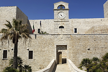 The gate of Castello Svevi, the 13th century castle built for King Frederick II, the Holy Roman Emperor, in Trani, Apulia, Italy, Europe