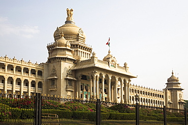 The Indo-Saracenic style Vidhana Soudha (Karnataka State Legislative Assembly) in Bangalore, Karnataka, India, Asia