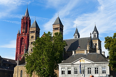 Sint Janskerk (St. John's Church), Sint Servaasbasiliek (St. Servatius Basilica) and Hoofdwacht (Guardhouse) seen from Vrijthof Square, Maastricht, Limburg, The Netherlands, Europe