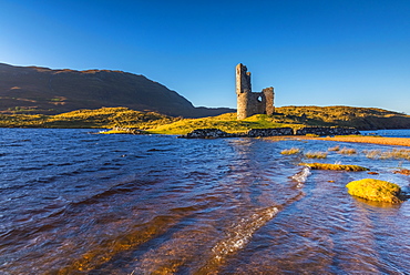 Loch Assynt and Ardvreck Castle, Lochinver, Sutherland, Highlands, Scotland, United Kingdom, Europe