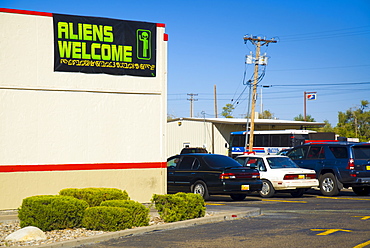 Arbys Restaurant, Aliens Welcome sign, Roswell, New Mexico, United States of America, North America